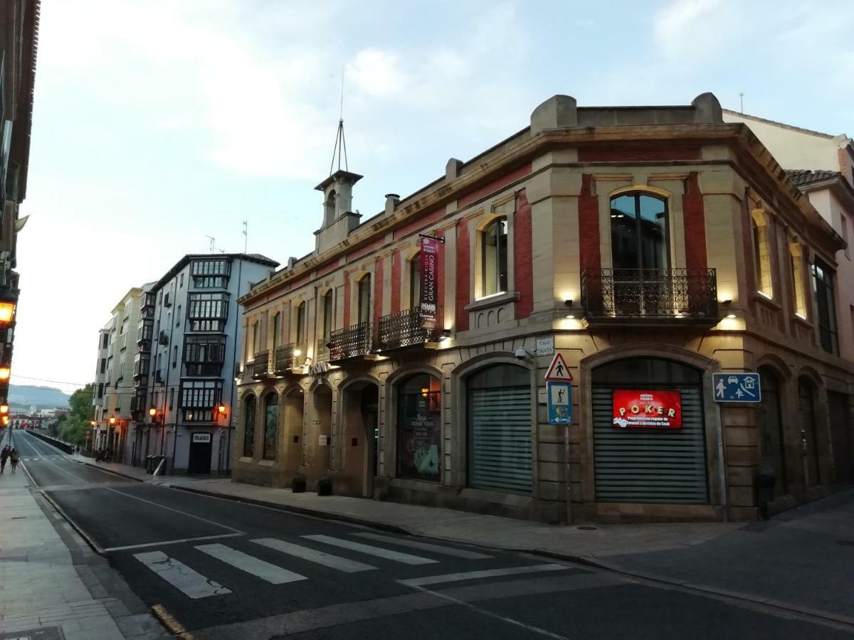 Apartamento Turistico Santiago Logroño Dış mekan fotoğraf